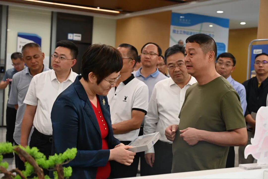 江西省副省長張瑩一行赴海南晨海水產(chǎn)調(diào)研共探海洋經(jīng)濟(jì)新機(jī)遇